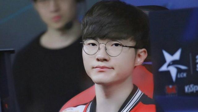 外媒统计八强赛KDA前十，LPL仅有他一人