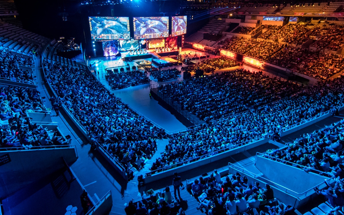 【赛后战报】老带新！EDG完美运营2：0稳扎稳打击败TT